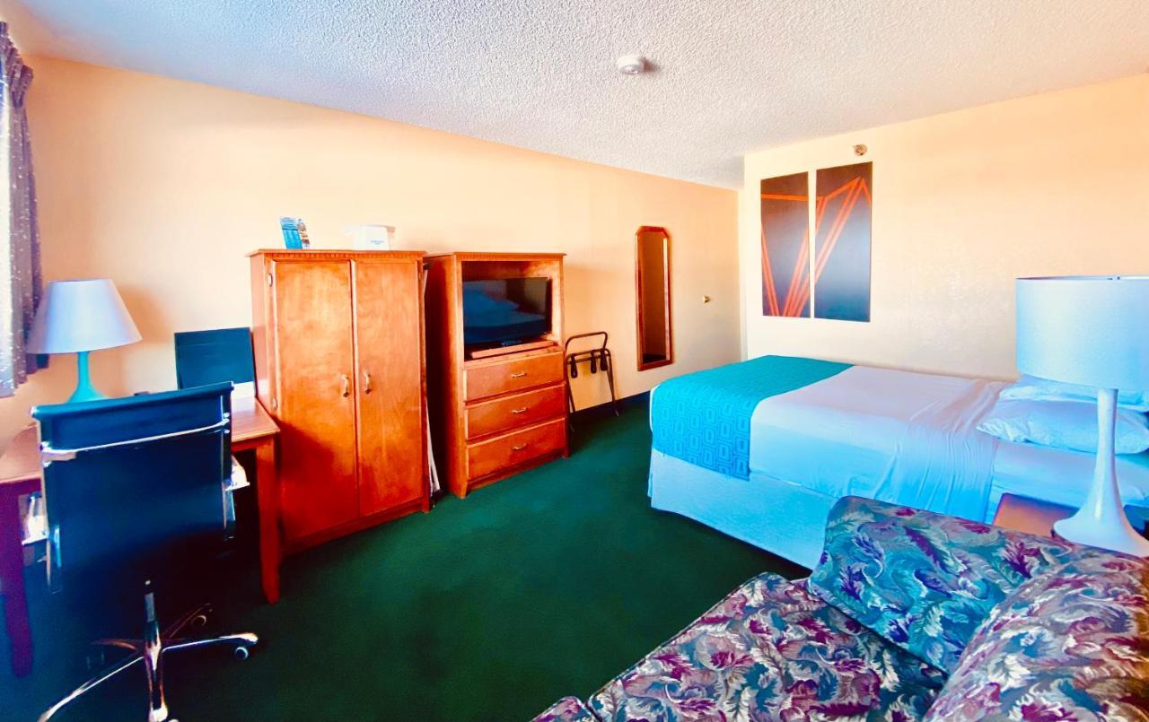 Howard Johnson By Wyndham Denver West วีทริดจ์ ภายนอก รูปภาพ