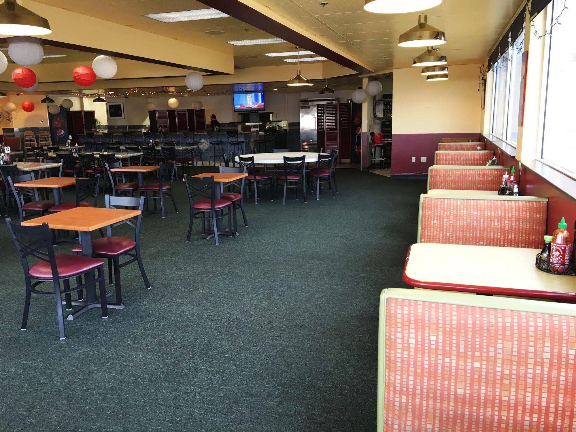 Howard Johnson By Wyndham Denver West วีทริดจ์ ภายนอก รูปภาพ
