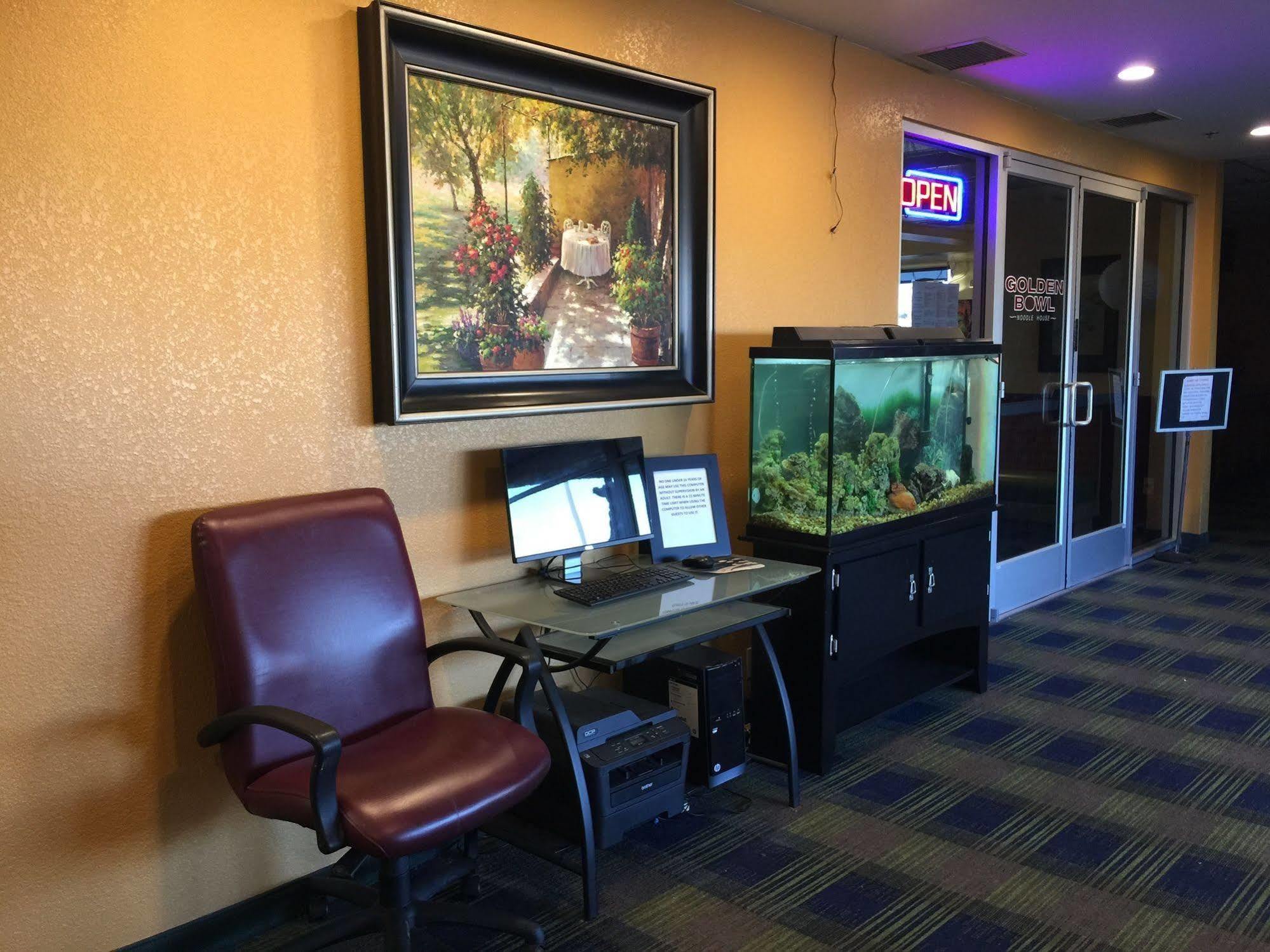 Howard Johnson By Wyndham Denver West วีทริดจ์ ภายนอก รูปภาพ