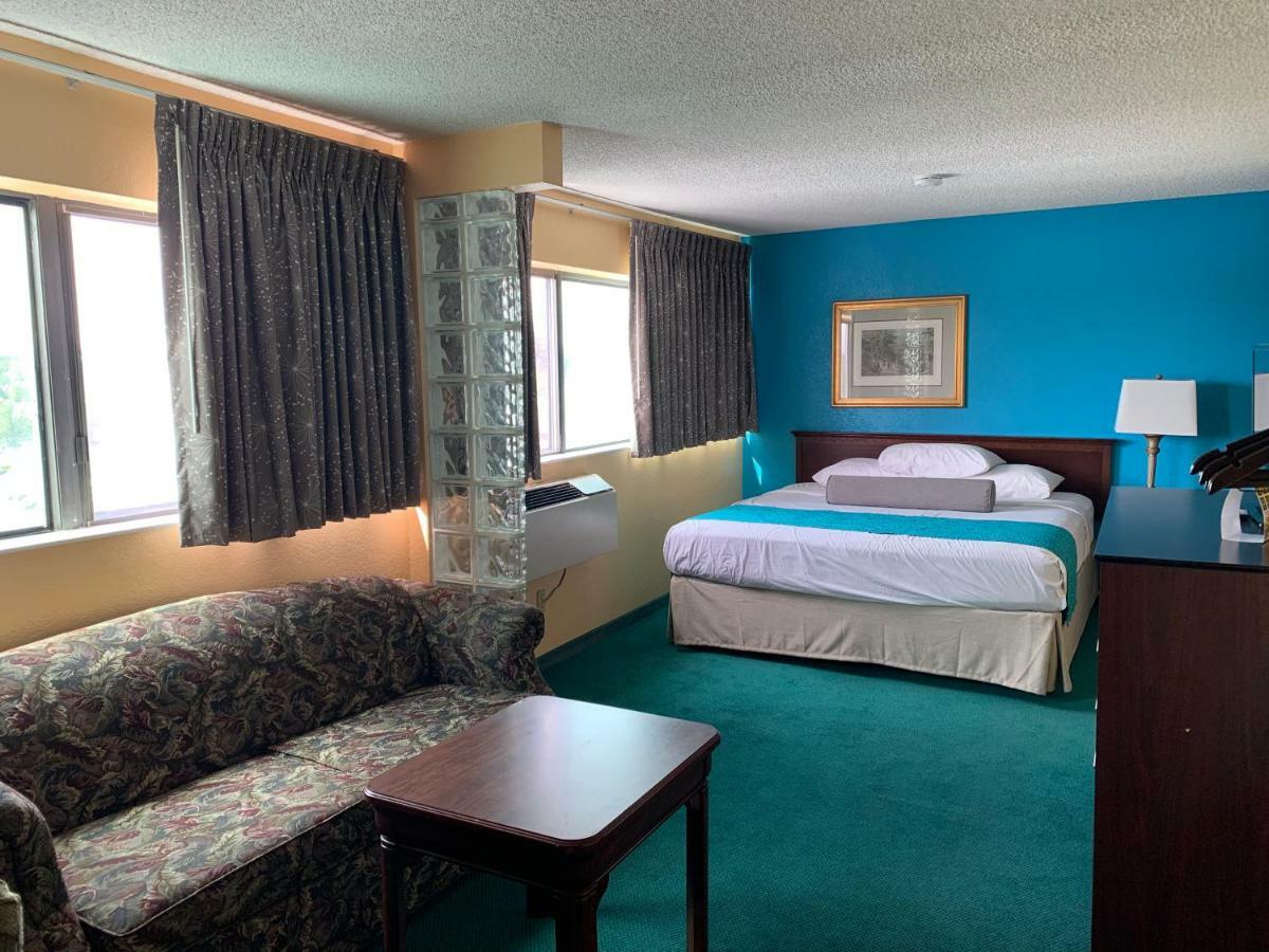 Howard Johnson By Wyndham Denver West วีทริดจ์ ภายนอก รูปภาพ
