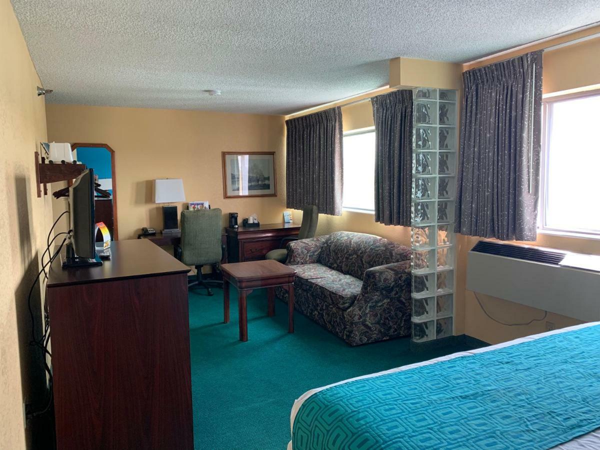 Howard Johnson By Wyndham Denver West วีทริดจ์ ภายนอก รูปภาพ