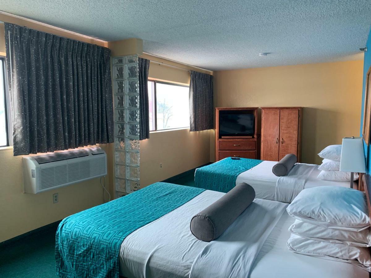 Howard Johnson By Wyndham Denver West วีทริดจ์ ภายนอก รูปภาพ