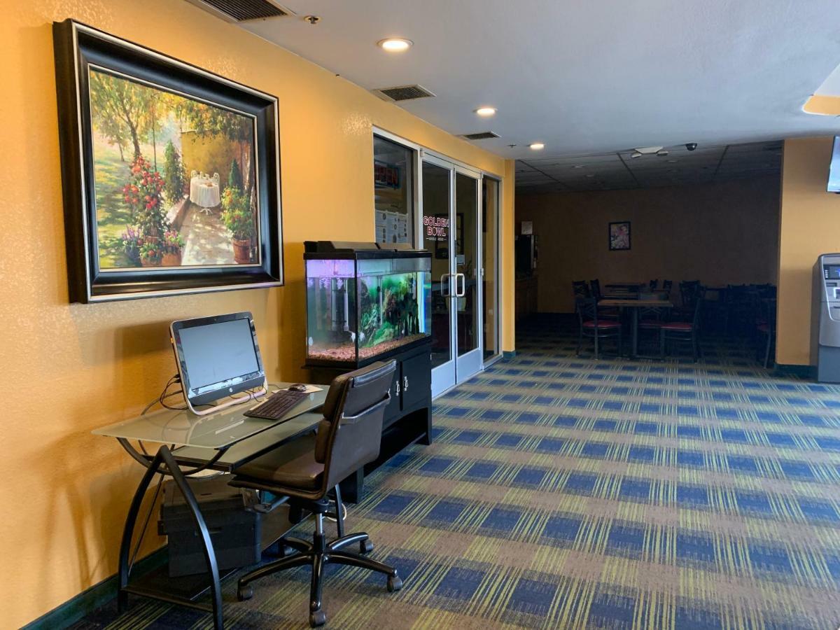 Howard Johnson By Wyndham Denver West วีทริดจ์ ภายนอก รูปภาพ