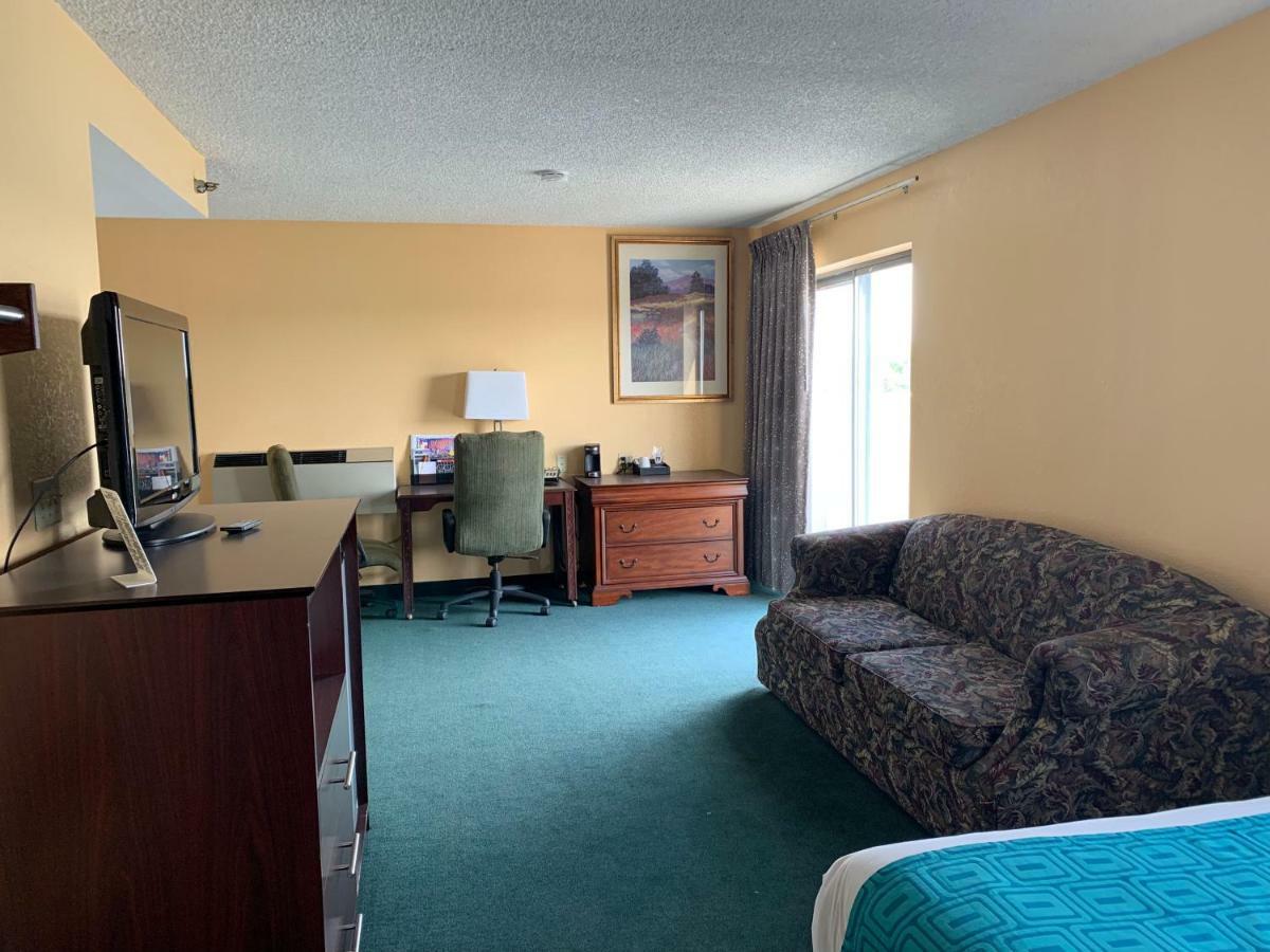 Howard Johnson By Wyndham Denver West วีทริดจ์ ภายนอก รูปภาพ